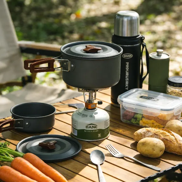 Die richtige Ausrüstung für Camping-Rezepte